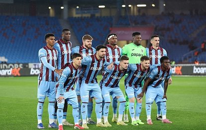 "Fatih Tekke'nin Sürpriz 11'i: Trabzonspor, Süper Lig'de Üçüncü Zaferini Arıyor!"