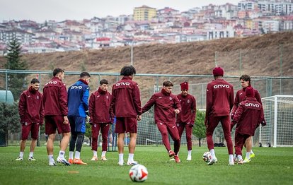 "Trabzonspor ve Gaziantep FK, Şampiyonluk İçin Kıyasıya Mücadele: Maç Öncesi Son Hazırlıklar"